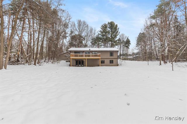 Builiding view fifty five for 4736 Burton, Grand Rapids, MI. 49546