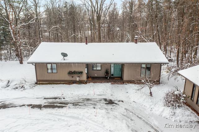 Builiding view fifty nine for 4736 Burton, Grand Rapids, MI. 49546