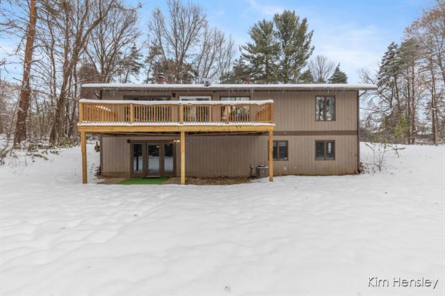 Builiding view fifty one for 4736 Burton, Grand Rapids, MI. 49546