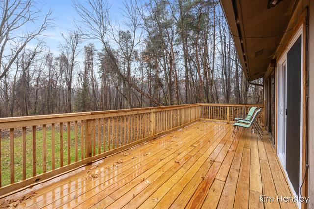 Builiding view forty for 4736 Burton, Grand Rapids, MI. 49546