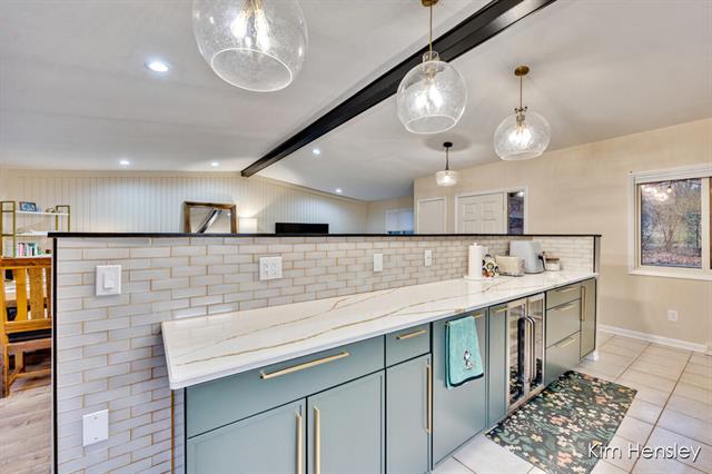 Builiding view nine for 4736 Burton, Grand Rapids, MI. 49546