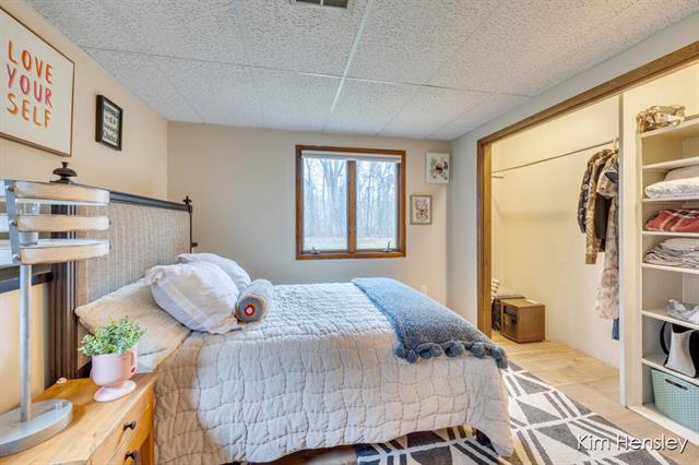 Builiding view thirty seven for 4736 Burton, Grand Rapids, MI. 49546