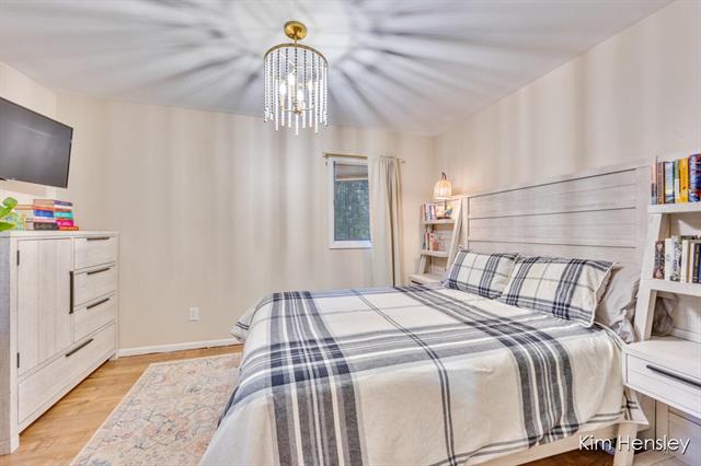 Builiding view twenty four for 4736 Burton, Grand Rapids, MI. 49546