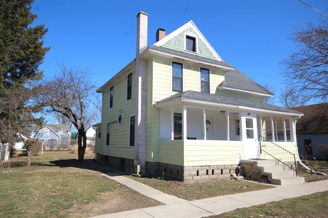 Builiding view one for 114 Park, Vicksburg, MI. 49097