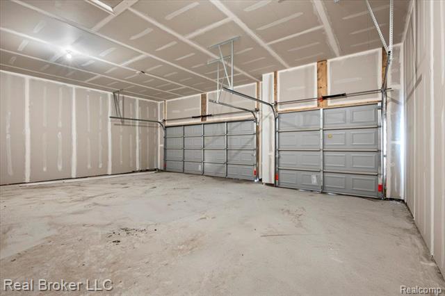 Builiding view fifty eight for 24599 Brookshire, Macomb, MI. 48042