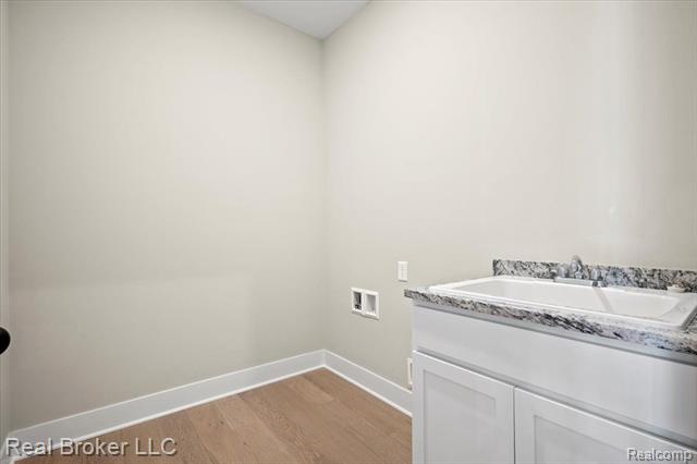 Builiding view thirty for 24599 Brookshire, Macomb, MI. 48042