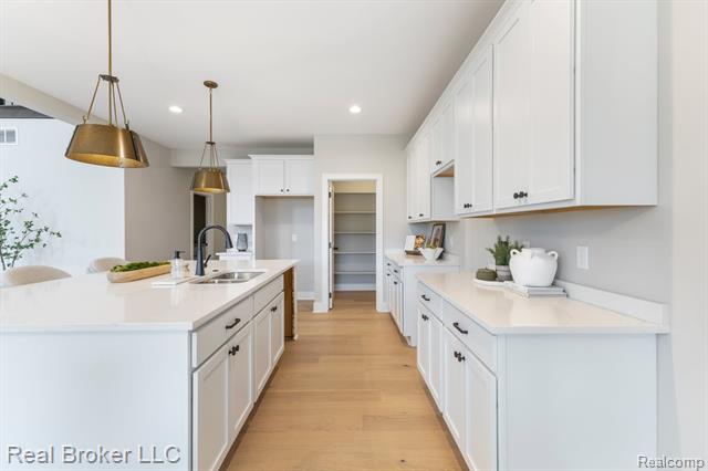 Builiding view twenty three for 24599 Brookshire, Macomb, MI. 48042