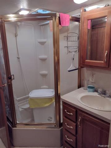 Builiding view seventeen for 10001 #374 Goodall, Durand, MI. 48429