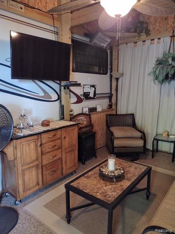 Builiding view twenty for 10001 #374 Goodall, Durand, MI. 48429