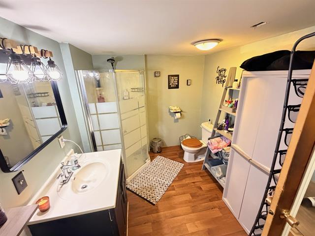 Builiding view twenty two for 7986 Little Penny, Six Lakes, MI. 48886