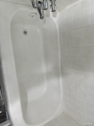 Builiding view six for 8525 Greenlawn, Detroit, MI. 48204