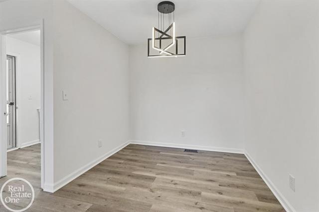 Builiding view nine for 30601 Victoria, New Baltimore, MI. 48051