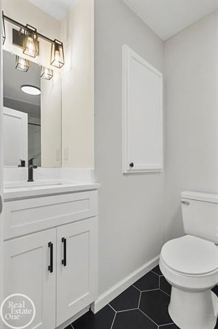 Builiding view thirteen for 30601 Victoria, New Baltimore, MI. 48051