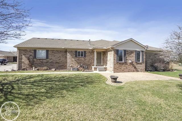 front view for 30601 Victoria, New Baltimore, Mi. 48051