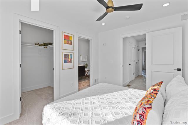 Builiding view eighteen for 1713 Pallister, Detroit, MI. 48206