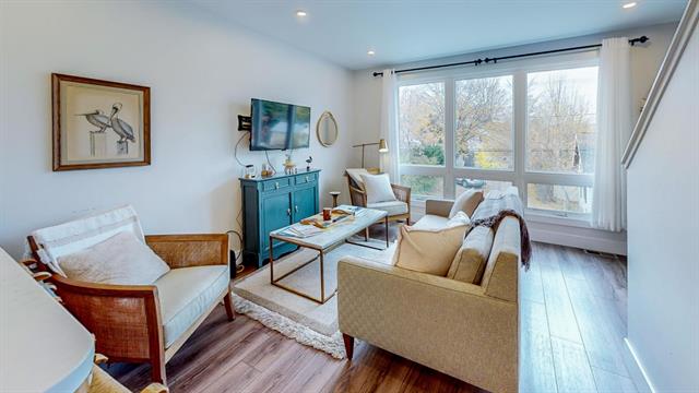 Builiding view fourteen for 208 Gillis, Traverse City, MI. 49684