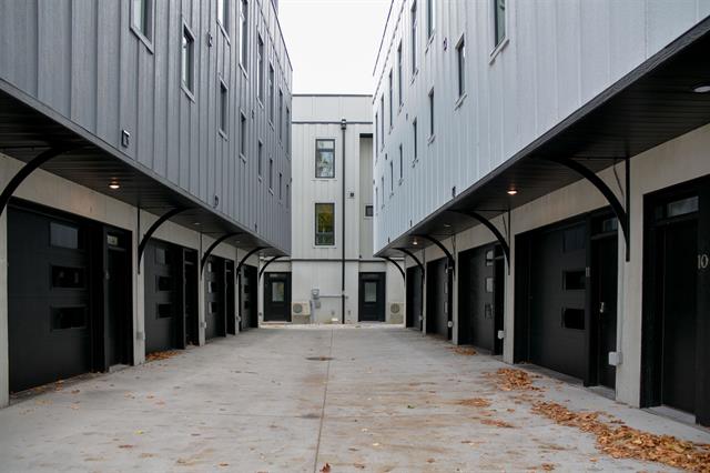 Builiding view thirty seven for 208 Gillis, Traverse City, MI. 49684