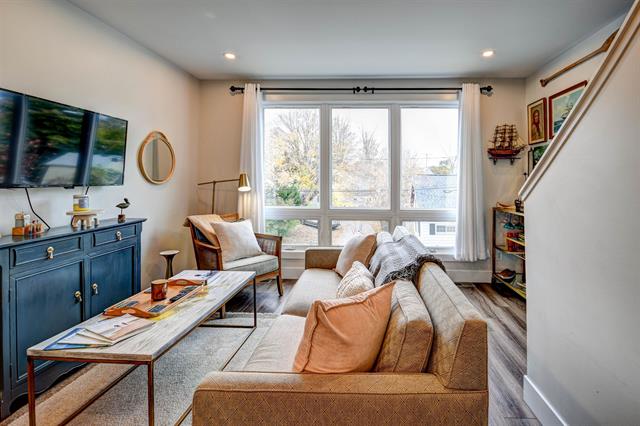 Builiding view twelve for 208 Gillis, Traverse City, MI. 49684