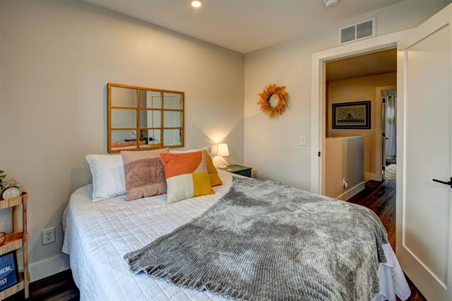 Builiding view twenty nine for 208 Gillis, Traverse City, MI. 49684