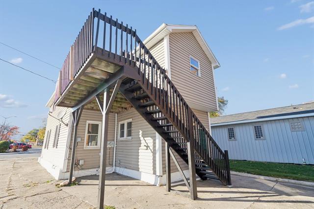 Builiding view forty five for 418 Woodworth, Alma, MI. 48801