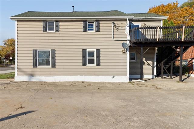 Builiding view forty three for 418 Woodworth, Alma, MI. 48801