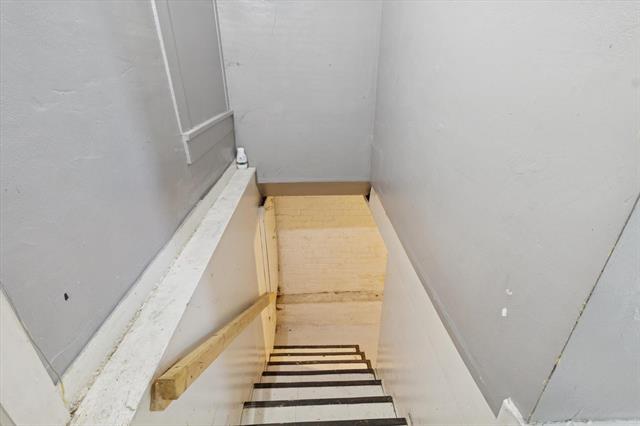 Builiding view thirty eight for 418 Woodworth, Alma, MI. 48801