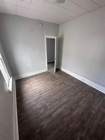 Builiding view fourteen for 1450 Hamilton, Grand Rapids, MI. 49504