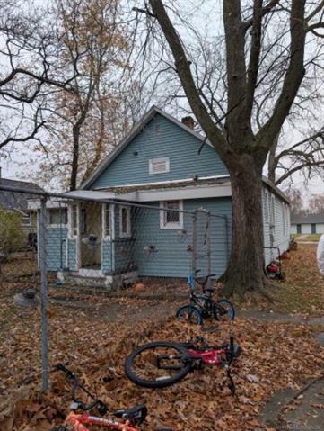 Builiding view fifteen for 1846 Mills, Muskegon, MI. 49445