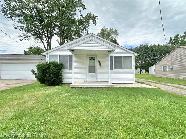 front view for 2014 W Hurd Rd, Clio, Mi. 48420