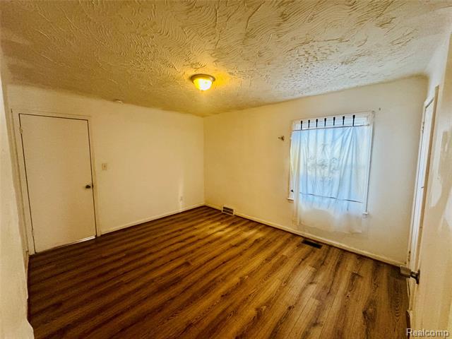 Builiding view seven for 19373 Eureka, Detroit, MI. 48234