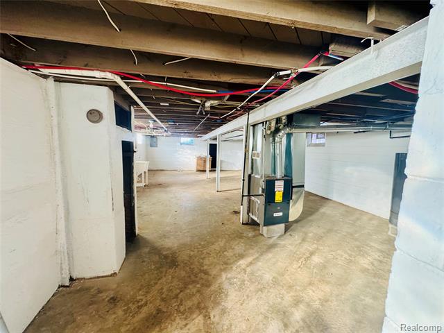 Builiding view twenty four for 19373 Eureka, Detroit, MI. 48234