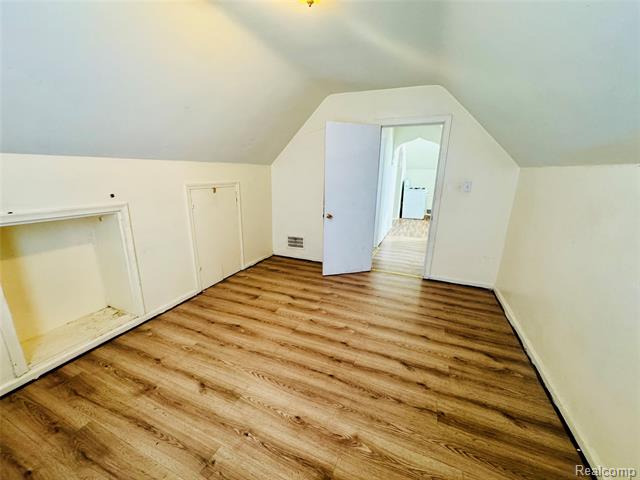 Builiding view twenty one for 19373 Eureka, Detroit, MI. 48234