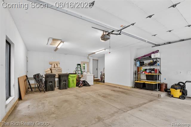 Builiding view thirty five for 2300 Stoney Blf, Milford, MI. 48381