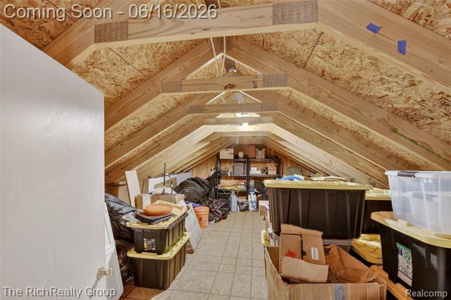 Builiding view thirty four for 2300 Stoney Blf, Milford, MI. 48381