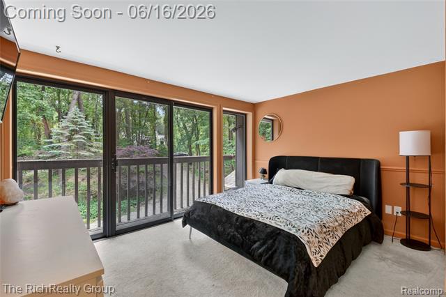 Builiding view twenty eight for 2300 Stoney Blf, Milford, MI. 48381