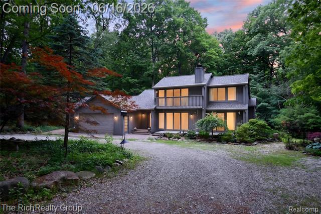 front view for 2300 Stoney Blf, Milford, Mi. 48381