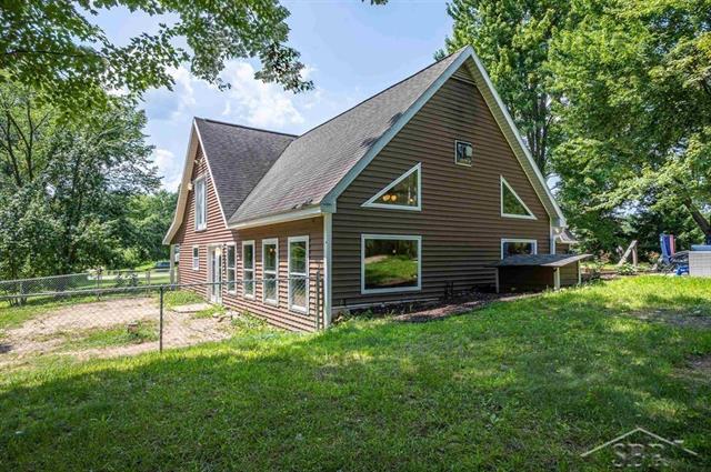 Builiding view fifty six for 4318 Eastman, Midland, MI. 48642