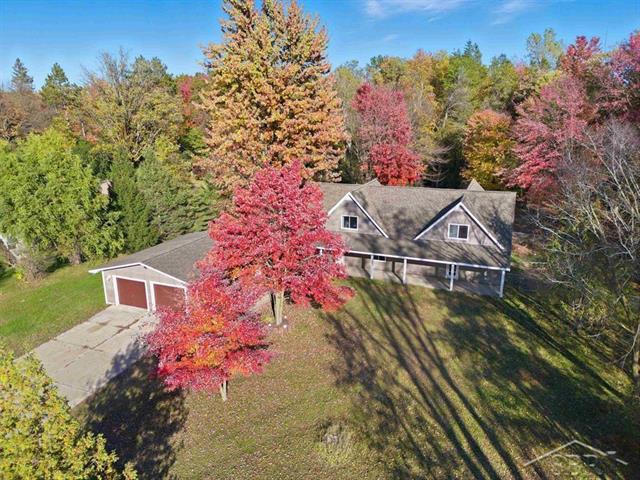 Builiding view fifty two for 4318 Eastman, Midland, MI. 48642