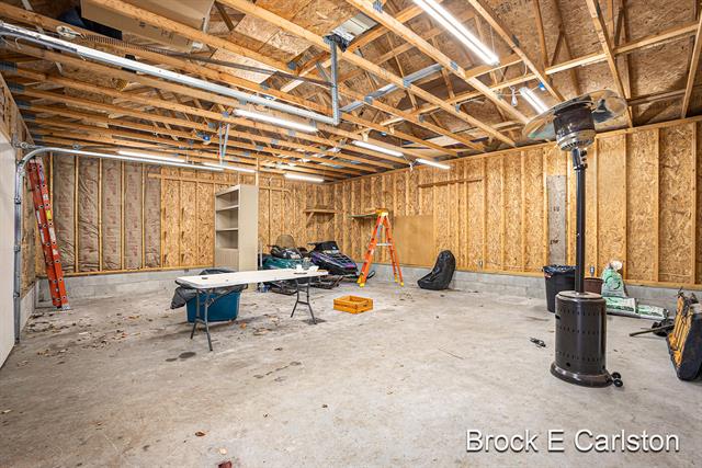 Builiding view six for 1977 Michillinda, Twin Lake, MI. 49457