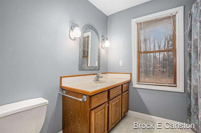 Builiding view twenty one for 1977 Michillinda, Twin Lake, MI. 49457