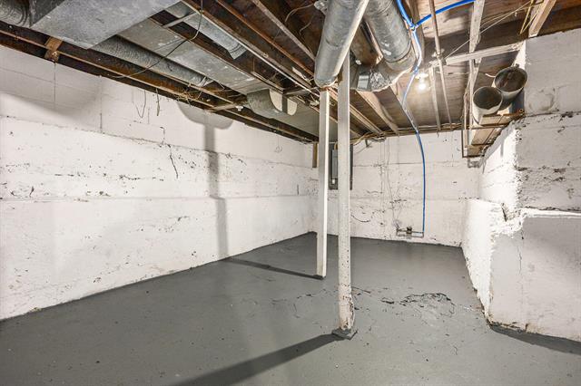 Builiding view seventeen for 617 Elizabeth, Kalamazoo, MI. 49007