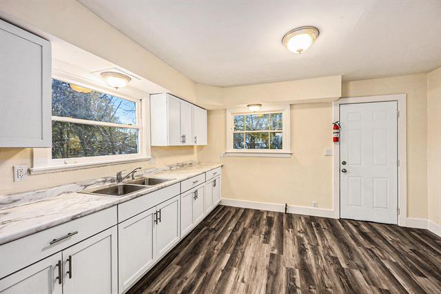 Builiding view six for 617 Elizabeth, Kalamazoo, MI. 49007