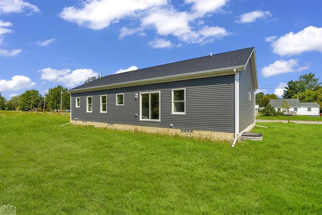 Builiding view thirty nine for 201 Degurse, Marine City, MI. 48039