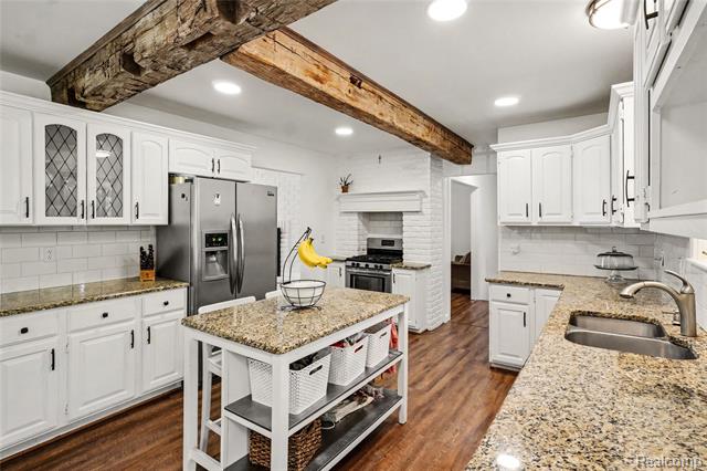 Builiding view twelve for 5465 Lake George, Metamora, MI. 48455
