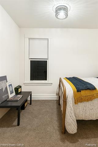 Builiding view nine for 5095 Van Dyke, Detroit, MI. 48213