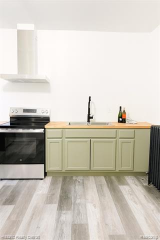 Builiding view seven for 5095 Van Dyke, Detroit, MI. 48213