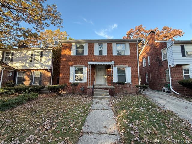 Builiding view fifty eight for 18611 Pinehurst, Detroit, MI. 48221