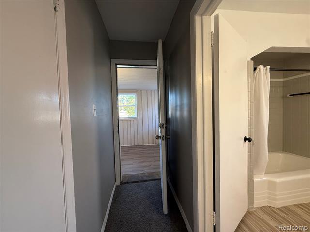 Builiding view forty six for 18611 Pinehurst, Detroit, MI. 48221