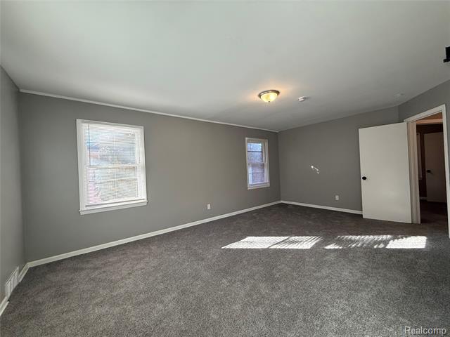 Builiding view thirty one for 18611 Pinehurst, Detroit, MI. 48221