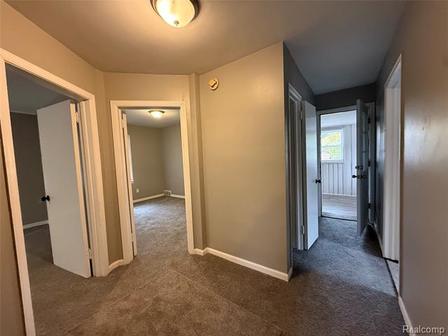 Builiding view thirty seven for 18611 Pinehurst, Detroit, MI. 48221